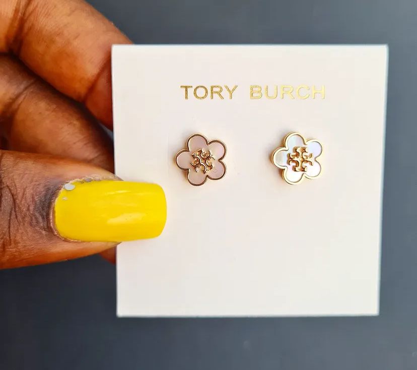kira enamel flower stud earring