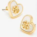 kira heart stud earrring