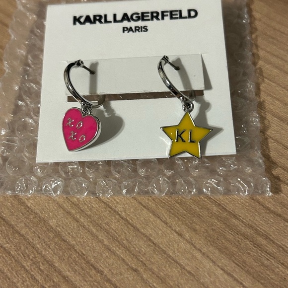 heart & star mismatched hoop earrings