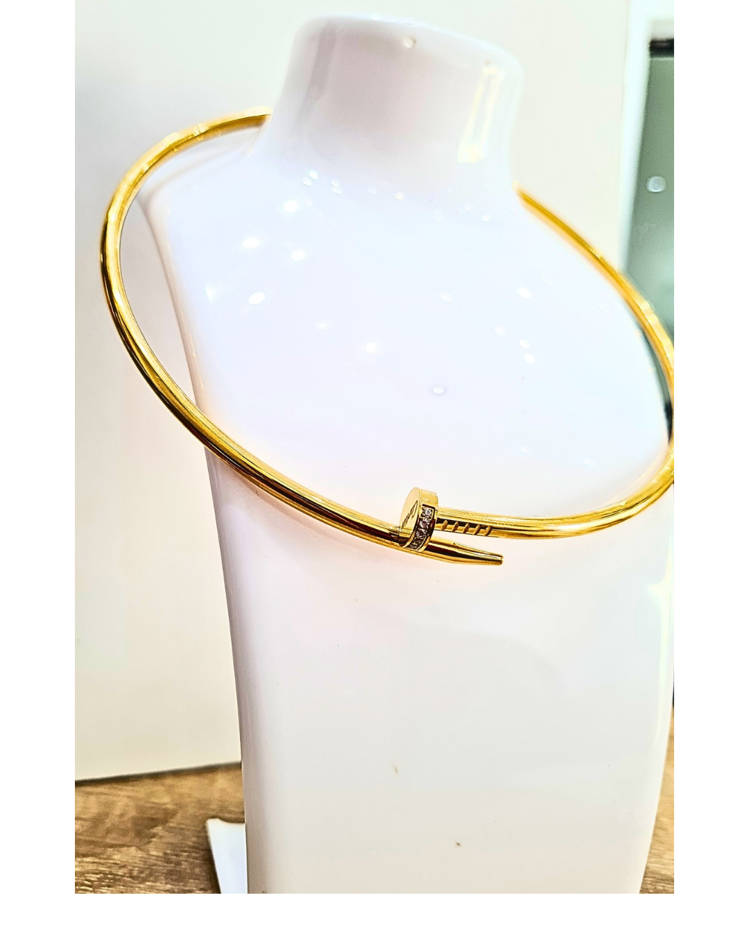 gold tone nail collar necklace