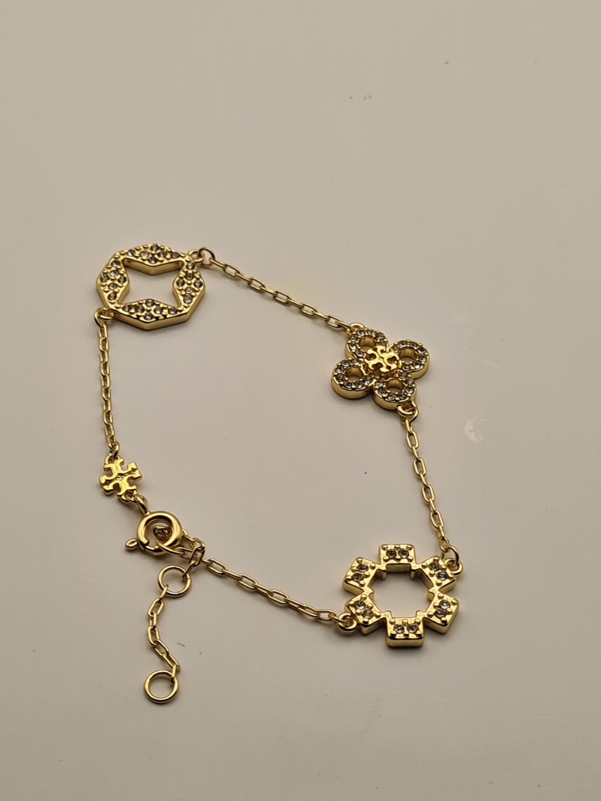 kira clover 18kt gold plated bracelet